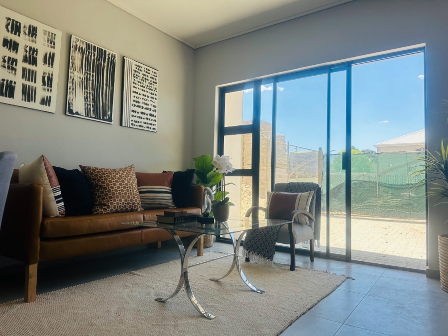 1 Bedroom Property for Sale in Table View Western Cape